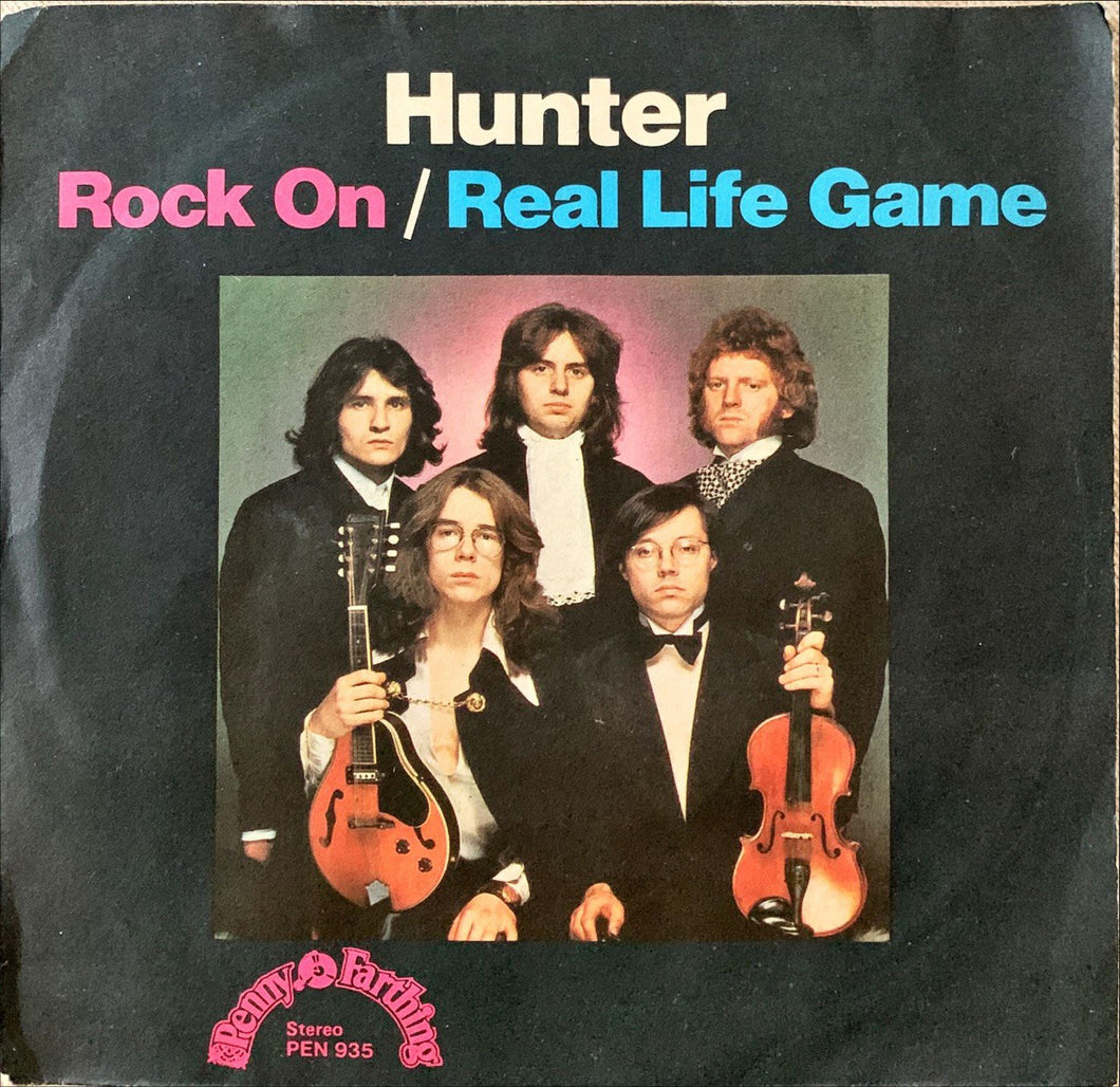 45 Giri - Hunter Rock On / Real Life Game
