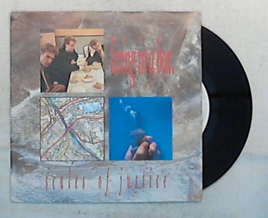 45 giri - 7'' - Living In A Box - Scales Of Justice - CHS 450