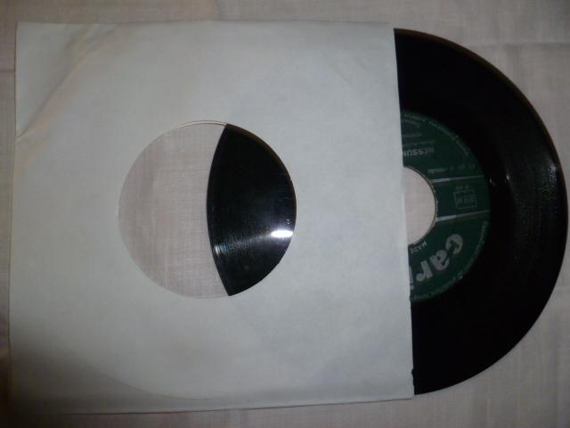 45 giri - 7'' - Peppino Di Capri E I Suoi Rockers - Nun Songh'Io / Nessuno Al Mondo