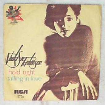 45 giri - 7' - Vicky Sue Robinson* - Hold Tight