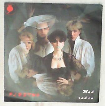 45 giri - 7' - Plustwo - Mad Radio / New Sensation