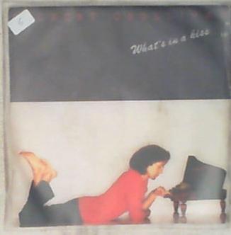 45 giri - 7' - Gilbert O'Sullivan - What's In A Kiss