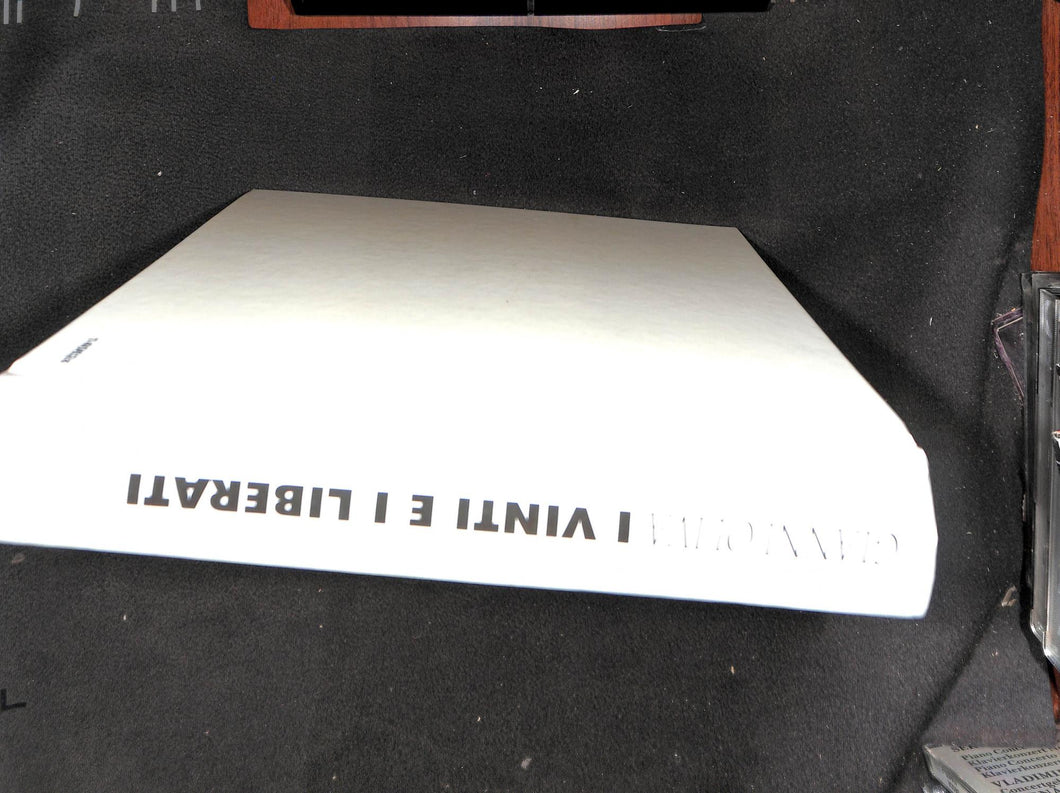 I vinti e i liberati : 8 settembre 1943-25 aprile 1945 : storia di due anni / Gianni Oliva