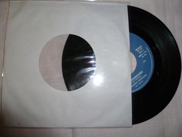 45 giri - 7'' - Domenico Modugno - L'Anniversario / Resta Cu' Mme