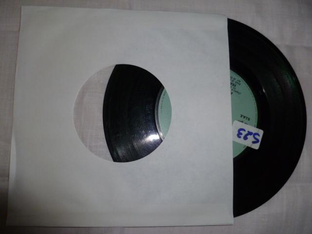 45 giri - 7'' - Franco Simone - A Quest'Ora / Voglio Farti Un Regalo